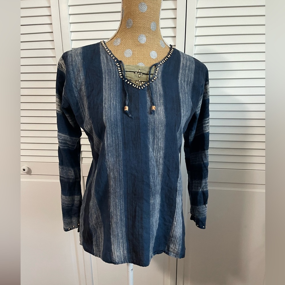 Authentic 70s handmade tunic shirt, wood beads, bell sleeves, peekaboo cut blue